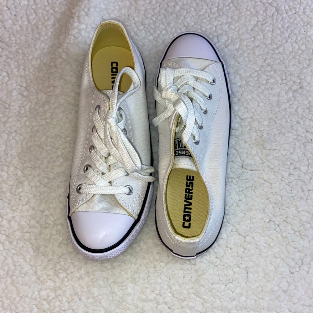 Classic white chuck all star converse